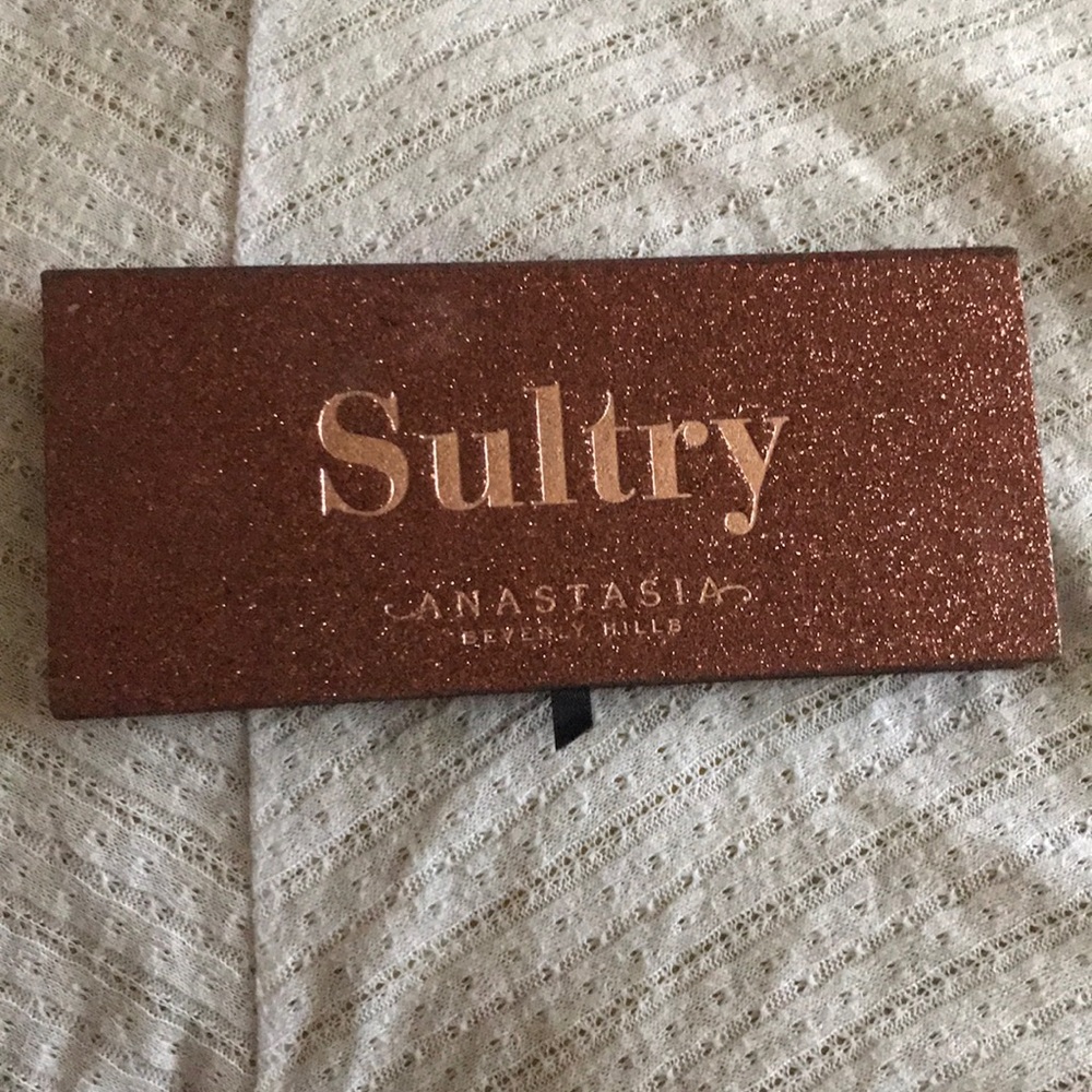 Sultry palette